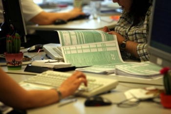 Με έφοδο σε 250 λογαριασμούς Μεγάλες καταθέσεις αποκάλυψε το ΣΔΟΕ