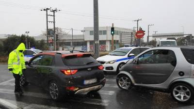 Κακοκαιρία Μπάρμπαρα: Τι πρέπει να προσέχουμε κατά την οδήγηση στο χιόνι ή στον πάγο