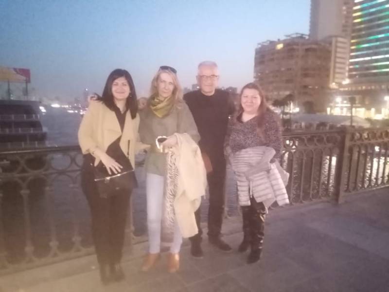 Ο Χαλιακόπουλος στα σχολεία της ελληνικής ομογένειας στην Αίγυπτο