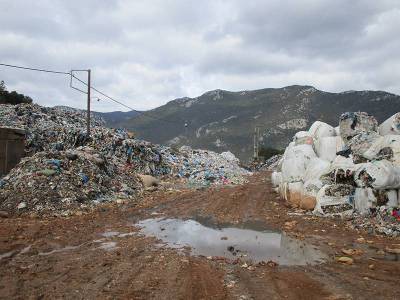 Περιφέρεια έδειξε ο Νίκας για τη Μαραθόλακκα