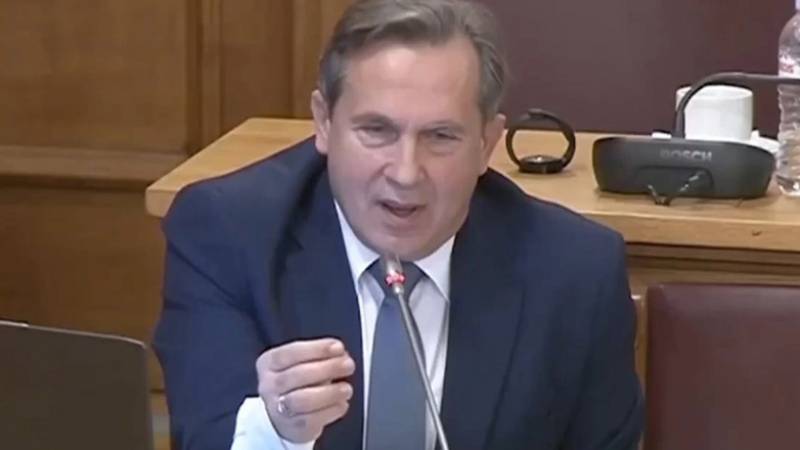 «Νίκη»: Διεγράφη ο Ν. Βρεττός - Στους οκτώ βουλευτές πέφτει η δύναμη της κοινοβουλευτικής ομάδας