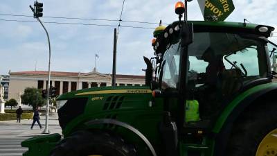 Αγρότες κατεβαίνουν σήμερα με τρακτέρ στο Σύνταγμα (Βίντεο)