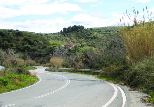 Σε κακή κατάσταση ο δρόμος για την Πύλο