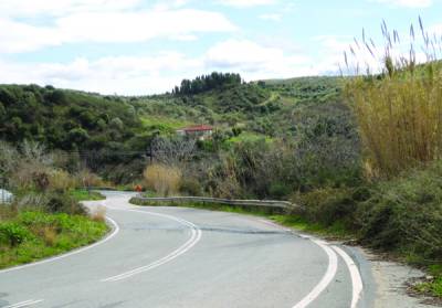 Σε κακή κατάσταση ο δρόμος για την Πύλο