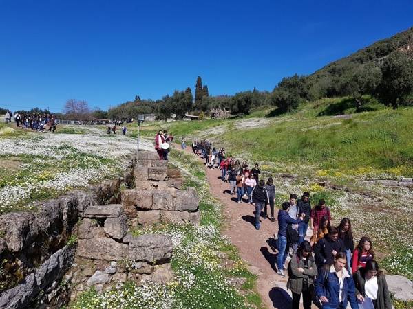 Η πρόσβαση στην Αρχαία Μεσσήνη