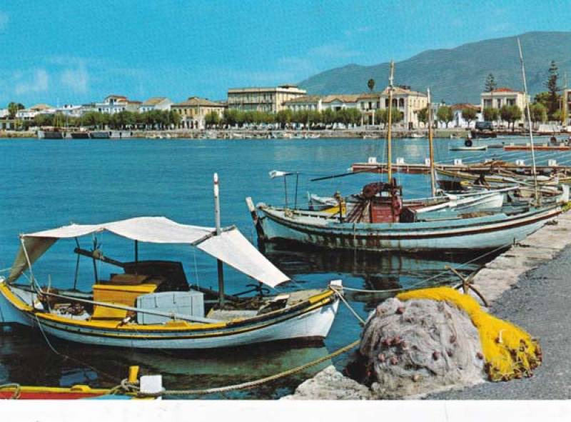 Μια άλλη εικόνα του λιμανιού και της Ναυαρίνου