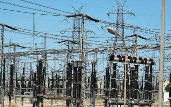 Αποκαθίσταται σταδιακά το δίκτυο της ΔΕΗ