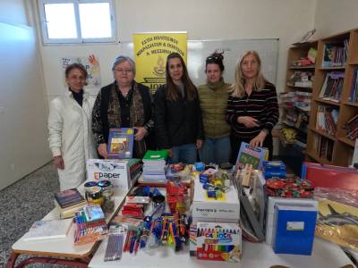 Εστία Πολιτισμού Μικρασιατών και Ποντίων Ν. Μεσσηνίας: Δωρεά σχολικών ειδών στο Δημοτικό Ασπροχώματος