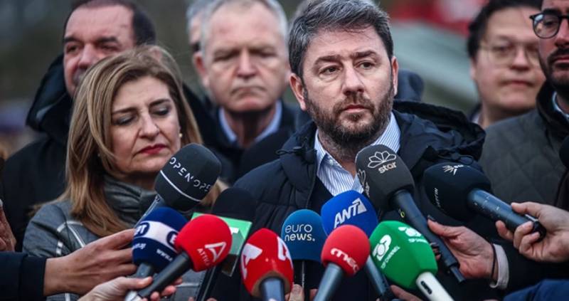 Ανδρουλάκης για τη σύγκρουση τρένων στα Τέμπη: Υπάρχει ένα τεράστιο «γιατί;» (Βίντεο)