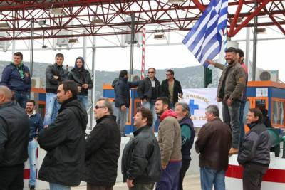 Επ’ αόριστον κλειστός ο Ισθμός από τους αγρότες - Κλείνουν το απόγευμα τα μπλόκα σε Νεστάνη και Σπάρτη