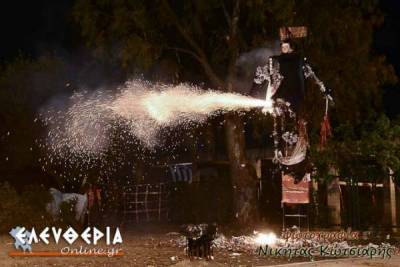 Σαΐτες και... ανατίναξη του Ιούδα στην Καλαμάτα