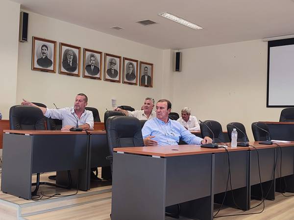 Αντιπαραθέσεις με φόντο τις εκλογές στο Δημοτικό Συμβούλιο Τριφυλίας