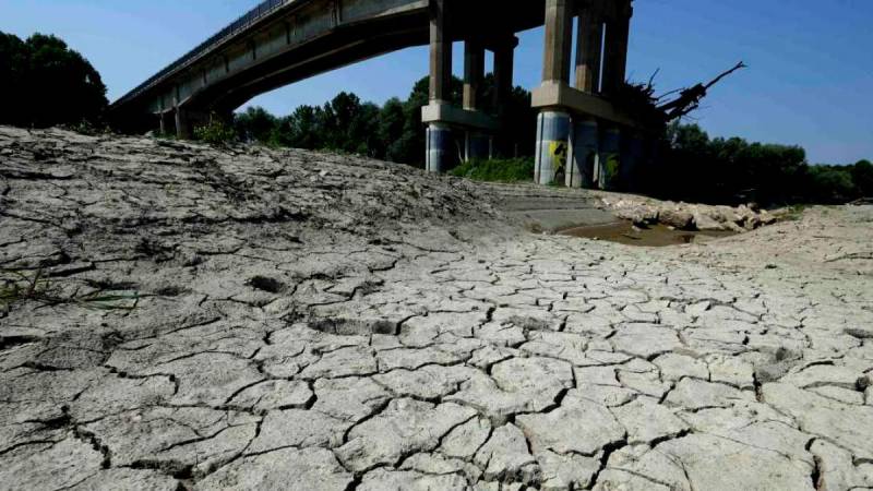 Ακραία κύματα καύσωνα στη νότια Ευρώπη (βίντεο)