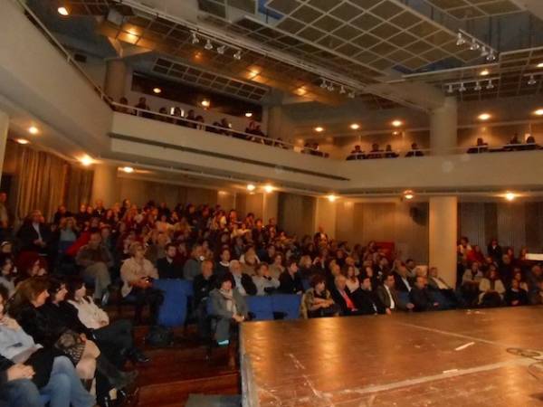 Ποιητικό... ρεπορτάζ από την Ελένη Κοφτερού