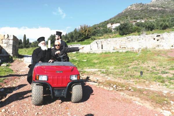 Μήνυμα αγάπης, πίστης και αλληλεγγύης από τον Αναστάσιο στην Αρχαία Μεσσήνη (βίντεο-φωτογραφίες)