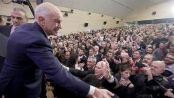 Με βαριά καρδιά | Θέμος Ρίζος