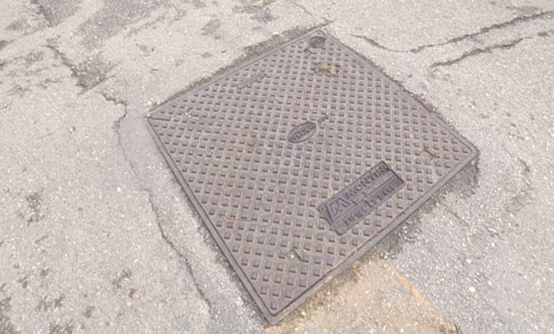 Εκλεψαν 42 καπάκια ύδρευσης από πεζοδρόμια της Μεσσήνης