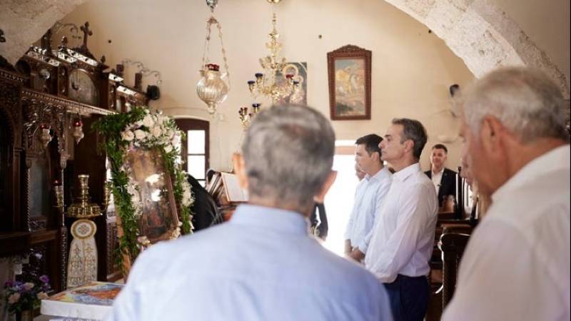 Εορτασμός Δεκαπενταύγουστου: Τα μηνύματα της πολιτικής και πολιτειακής ηγεσίας