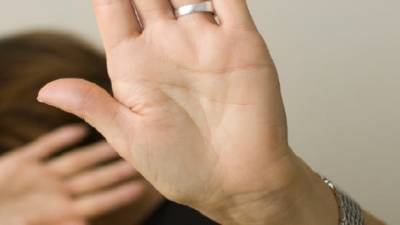 Ενδοοικογενειακή βία