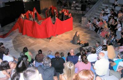 Οι "Τρωάδες" του Ευριπίδη κέρδισαν το χειροκρότημα στο Διαβολίτσι