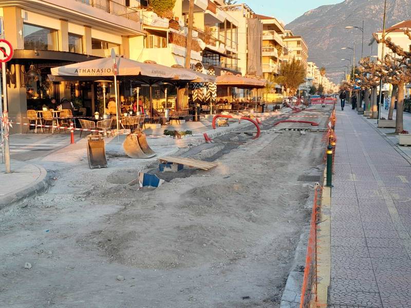 Ανάπλαση Ναυαρίνου μέχρι το Πάσχα