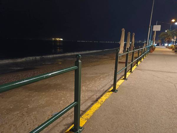 Ανοίγματα στα κιγκλιδώματα