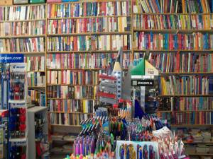 Ερευνα αγοράς κάνουν οι γονείς για τα σχολικά