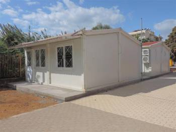 Λυόμενες αίθουσες στο 8ο Δημοτικό Σχολείο στο Νησάκι