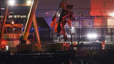 Νέα Υόρκη: Ελικόπτερο συνετρίβη στον ποταμό Χάντσον - Στέλεχος της Siemens, η σύζυγός του και τα 3 παιδιά τους νεκροί (Βίντεο)