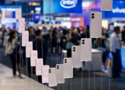 Από την Πρωτοχρονιά του 1993 στην Πρωτοχρονιά του 2026 – Η τελευταία αναλογική ευχή πριν όλα γίνουν ψηφιακά