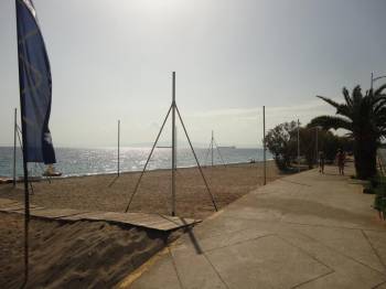 Αντιδράσεις για το γήπεδο ξυλορακέτας