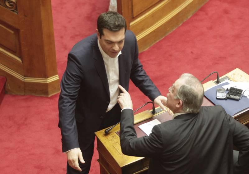 Επιστολή Τσίπρα σε Τασούλα: "Δεν μου επιτρέπεται να συμπράξω στην υπονόμευση του Κοινοβουλίου”