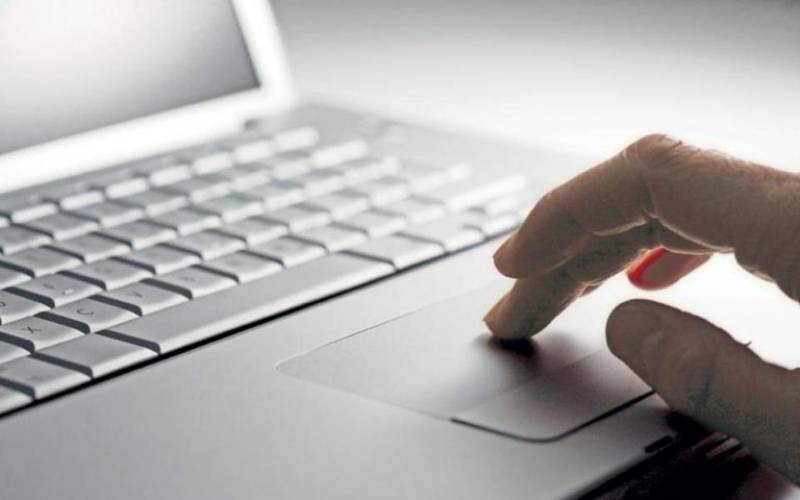 Αύξηση στο ηλεκτρονικό εμπόριο