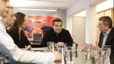 Αλ. Τσίπρας στην ΟΤΟΕ: Δεν θα έρθει η ανάπτυξη μέσα από τη συμπίεση των εργασιακών σχέσεων