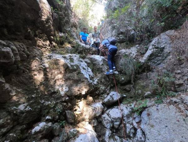Ο Σύλλογος Αρκάδων Ορειβατών στη Μεσσηνιακή Μάνη