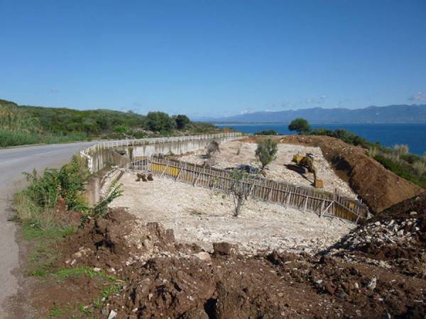 Οταν τα δημόσια έργα ακυρώνουν την ανάπτυξη