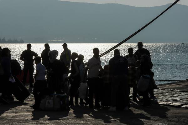 Μόνο οικογένειες προσφύγων στην Καλαμάτα: Αρχικά σε ξενοδοχεία και μετά σε δομή φιλοξενίας