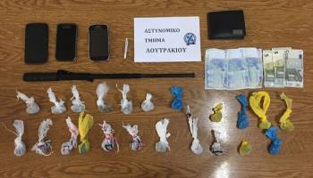 Τέσσερις συλλήψεις για ναρκωτικά στο Λουτράκι