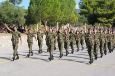 Ο Νίκας κατήγγειλε ρουσφέτια στο στρατό χωρίς… ονόματα!