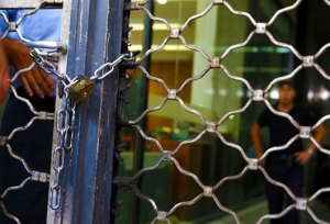 Αύξηση της ανεργίας κατά 5,38% στην Πελοπόννησο - 30% πάνω τα λουκέτα σε εμπορικά