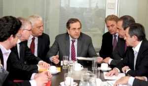 Ο Σαμαράς παίρνει στα χέρια του τα δάνεια των πυροπλήκτων μετά τη συνάντηση με τα Επιμελητήρια