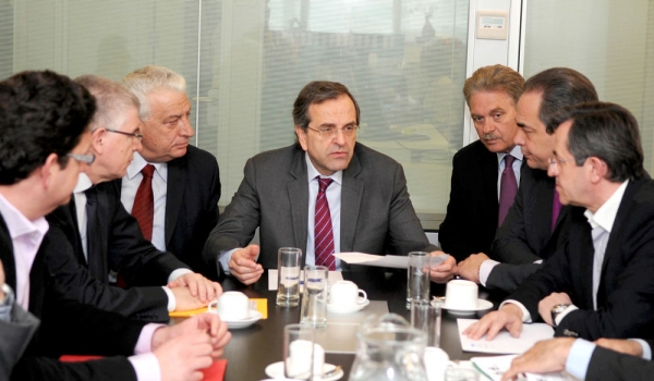 Ο Σαμαράς παίρνει στα χέρια του τα δάνεια των πυροπλήκτων μετά τη συνάντηση με τα Επιμελητήρια