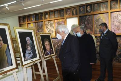 Καλαμάτα: Εντυπωσιάστηκε από την εικαστική έκθεση του Δ. Ηλιόπουλου ο Παυλόπουλος (βίντεο-φωτογραφίες)