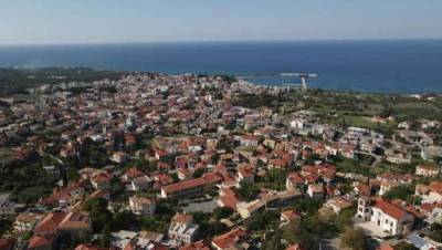 Σύμβαση για το αθλητικό κέντρο της Κυπαρισσίας