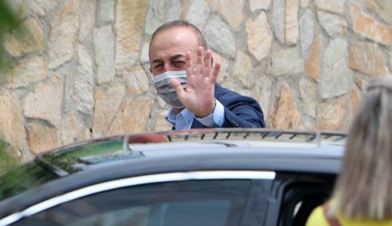 Πώς σχολιάζουν τα τουρκικά ΜΜΕ την επίσκεψη Τσαβούσογλου στην Ελλάδα