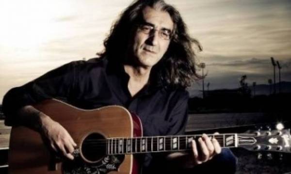 Ο Βασίλης Καζούλης στο "Αερικό" (βίντεο)