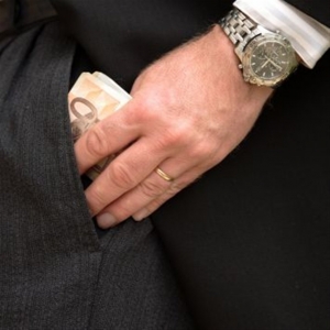 Ο ταχυδακτυλουργός απατεώνας έχει ήδη 26 καταδίκες!