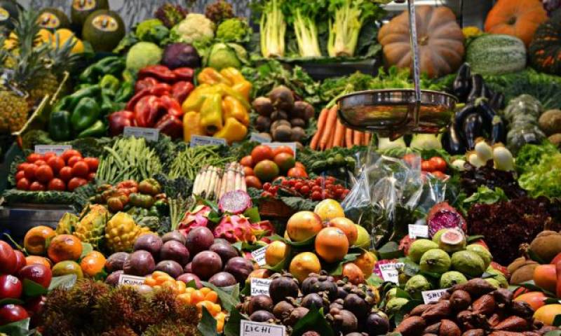 24χρονος έκλεψε φρούτα από μίνι μάρκετ στα Λέικα