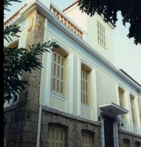 Κατανομή ρόλων στο συμβούλιο της "Φάρις"