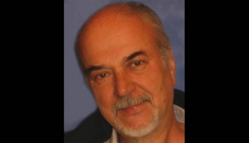 Πέθανε στα Καλάβρυτα ο ηθοποιός Ηλίας Πετροπουλέας